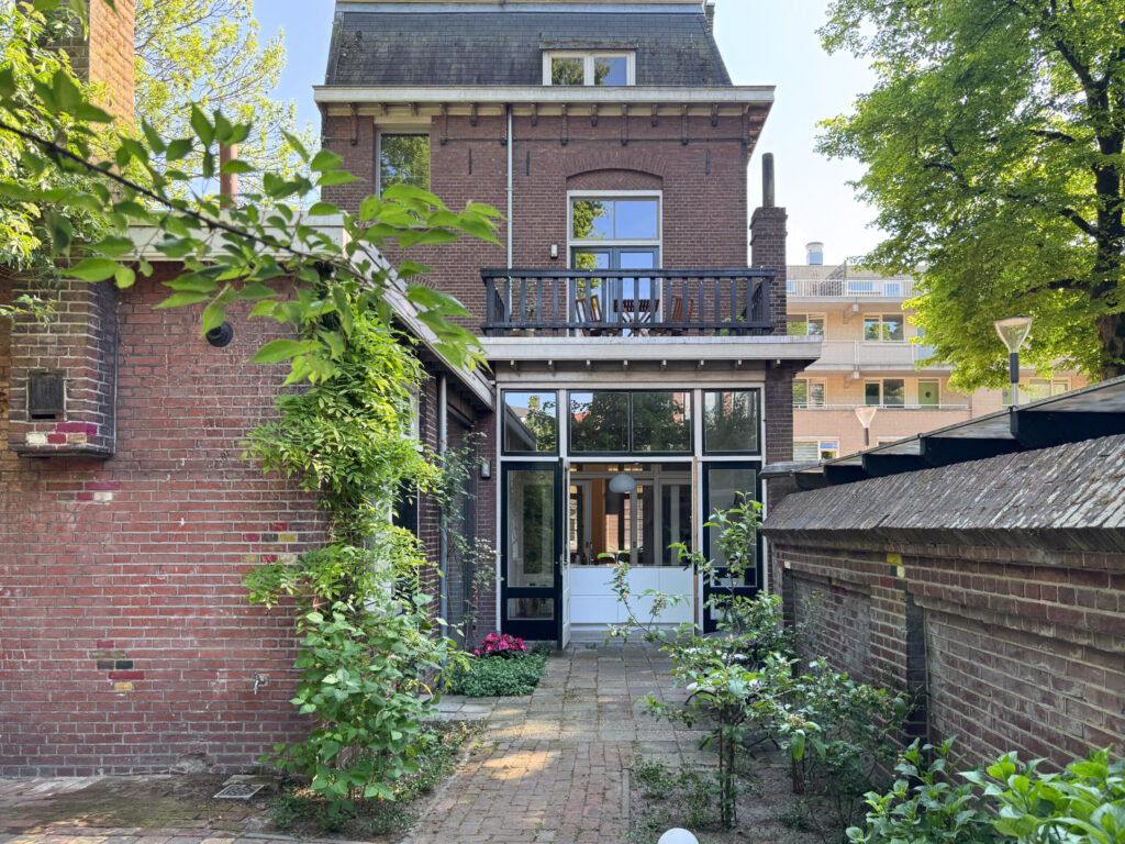 agoodplace 112 Neutrale Stadsvilla Brabant binnenshoot locatie Brabant