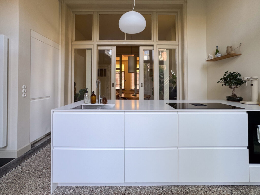 agoodplace 112 Neutrale Stadsvilla Brabant binnenshoot locatie Brabant