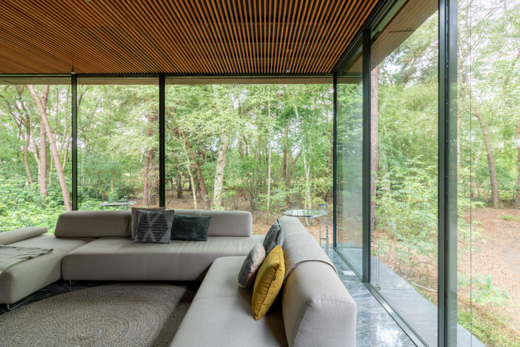 agoodplace 195 Modern Boshuis Roosendaal shoot locatie in de natuur