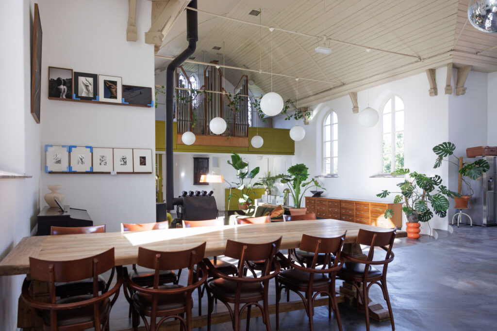 agoodplace 275 Omgebouwde Kerk Friesland shootlocatie Friesland