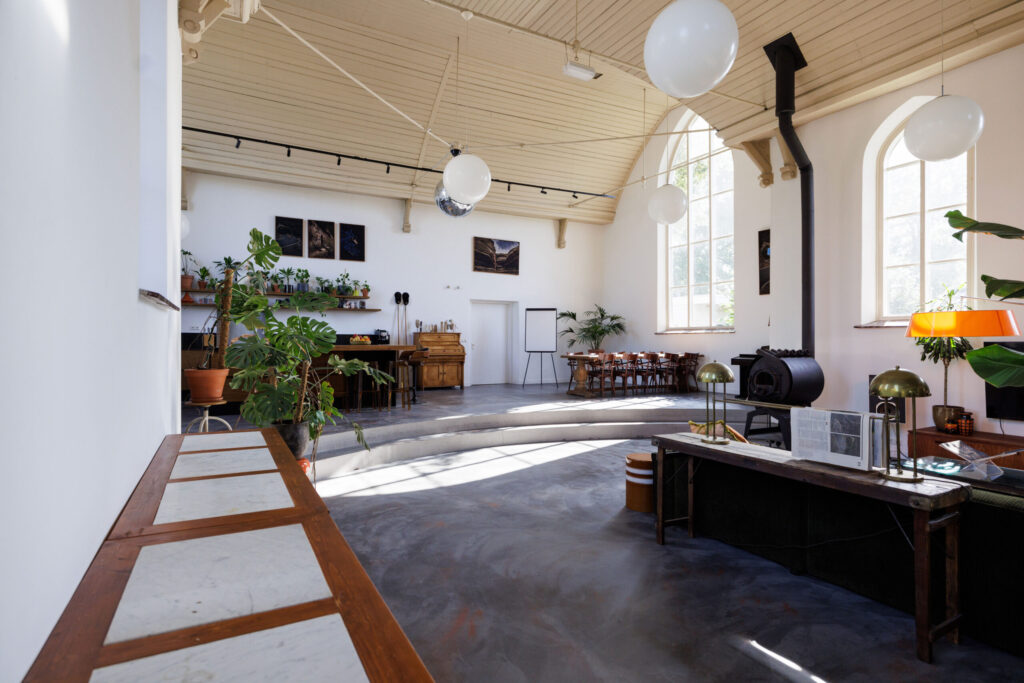 agoodplace 275 Omgebouwde Kerk Friesland shootlocatie Friesland