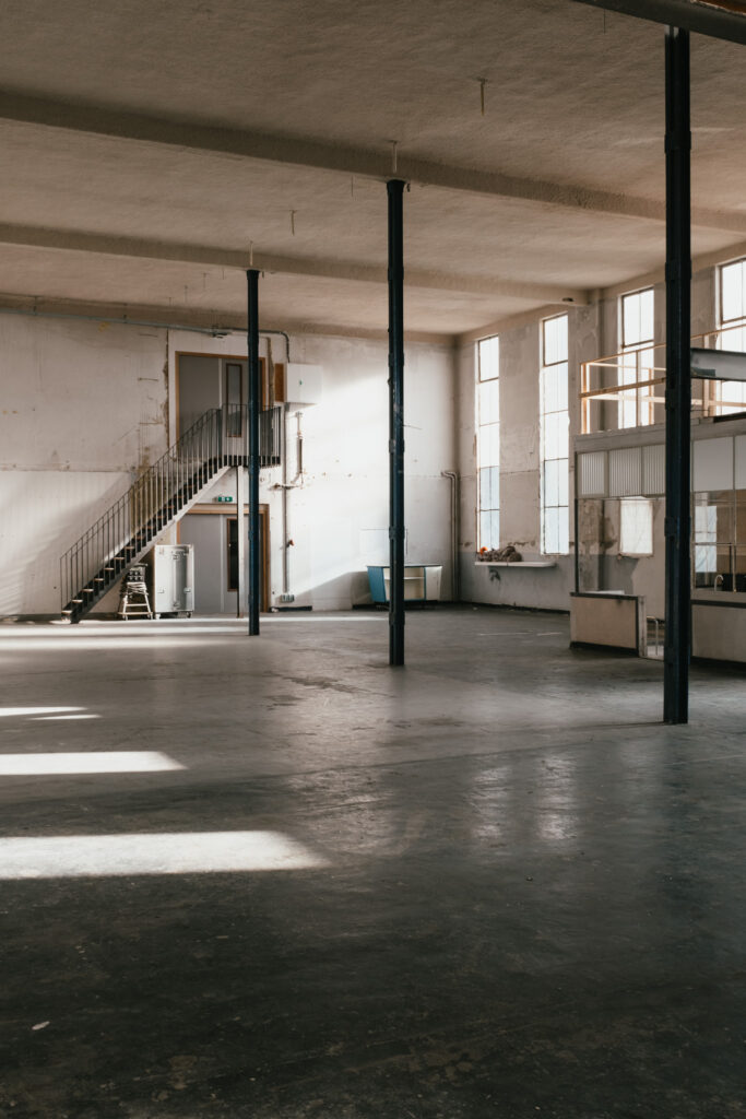 AGP029 Industriële Ruimte Den Haag shoot locatie binnen