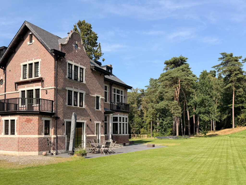 agoodplace 298 Karakteristieke Villa Bouwel shoot locatie huren Belgie